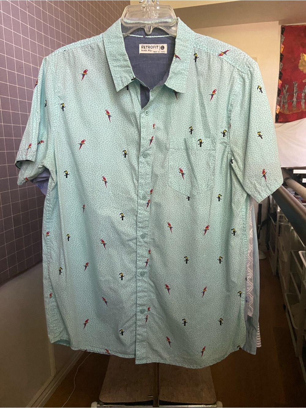 Retrofit Light Mint Parrot Print Casual Button-Down Shirt